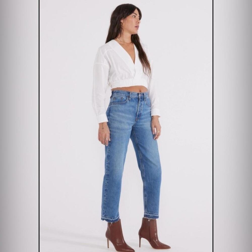 NWT Etica Tyler Straight‎ Raw Hem Cropped Button Fly Medium Wash Denim Jeans 28